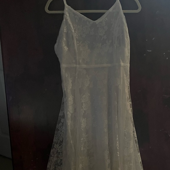 NWT dress with train - Picture 6 of 13